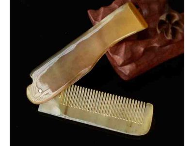 Расческа из рога складная для волос и бороды купить в интернет-магазине «Берегиня» Украина