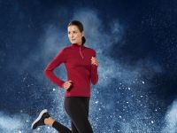 Жіноча спортивна футболка з... 2