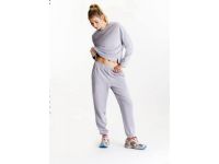 Женский спортивный костюм...